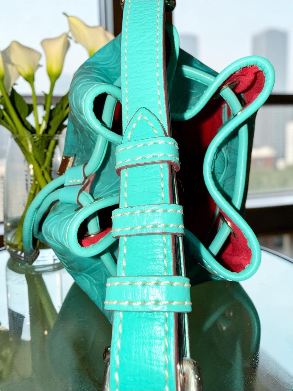 RARE Dooney & Bourke EUC Turquoise Retro Embossed Leather Drawstring Bucket Bag - Picture 11 of 15